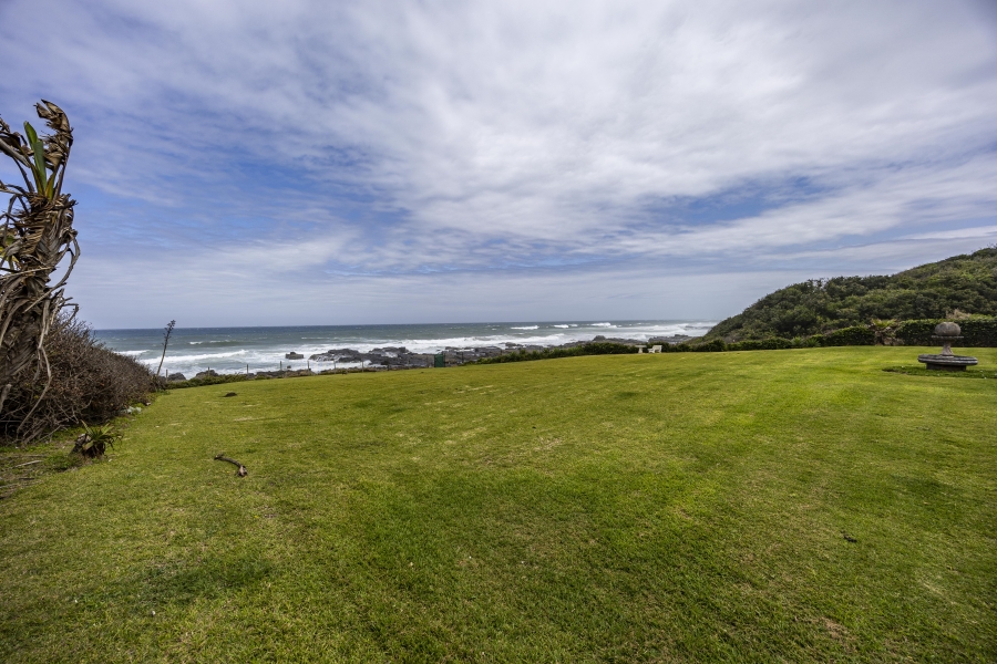 5 Bedroom Property for Sale in Gonubie Eastern Cape